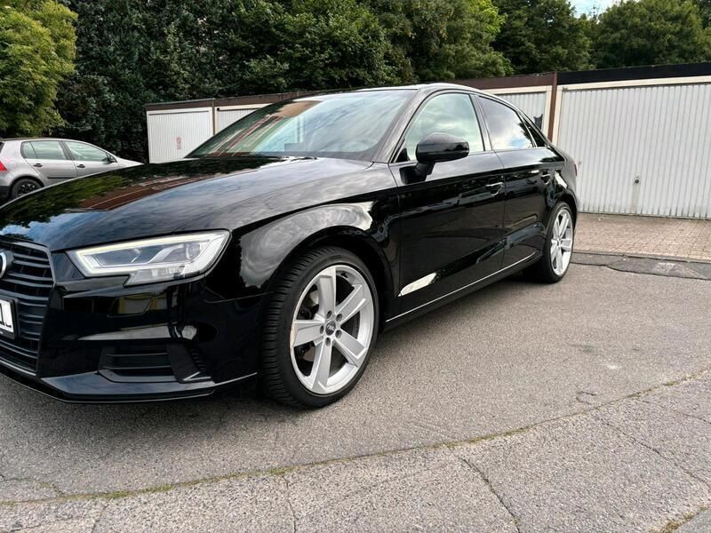Schwarz Gebraucht 2018 Audi A3 Limousine | 15.500 € (Guter Preis) - Bild 1/4