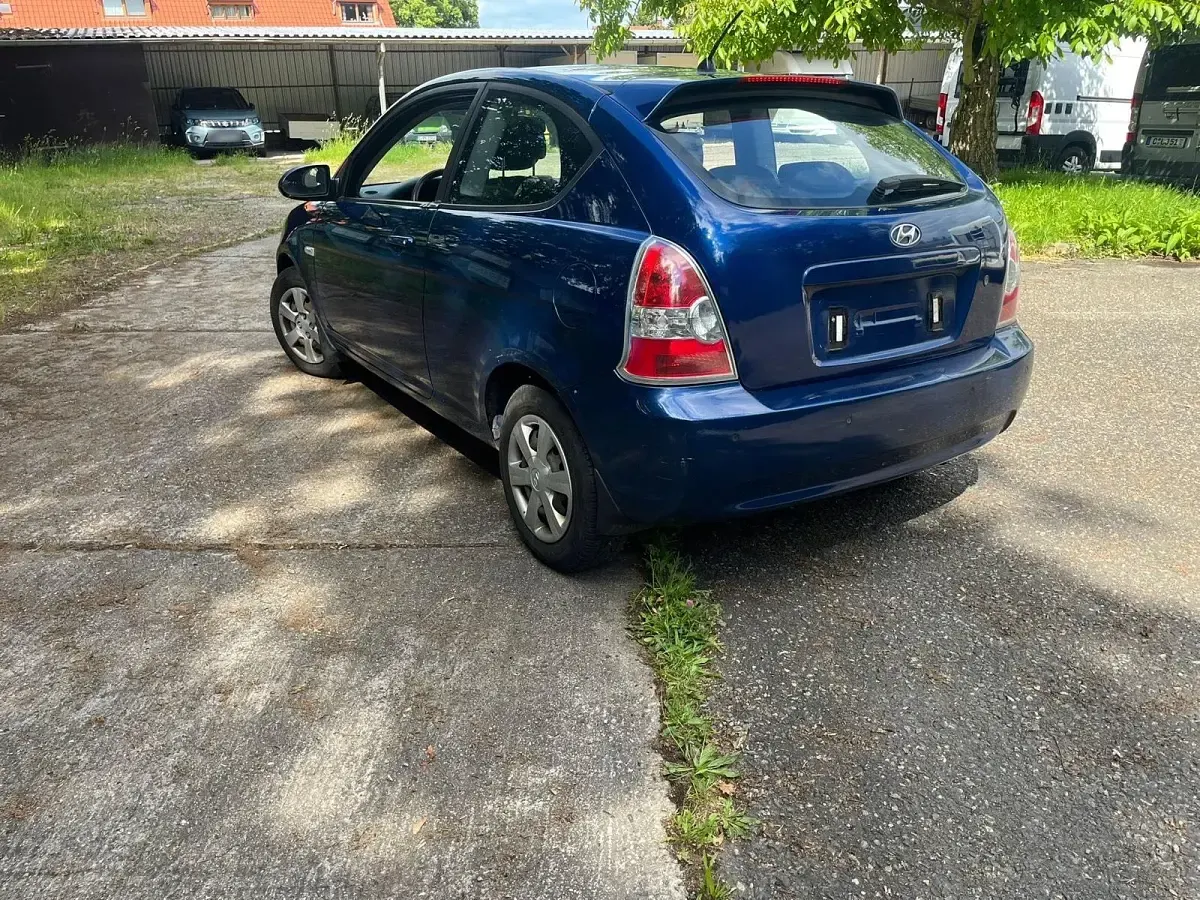 Gebraucht Hyundai Accent 2008 Blau Kleinwagen