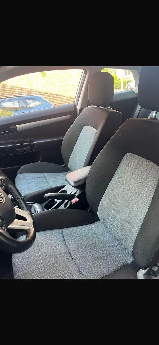 Gebraucht Kia Ceed Edition 7 90 PS (66 kW) 2012 Silber Kleinwagen