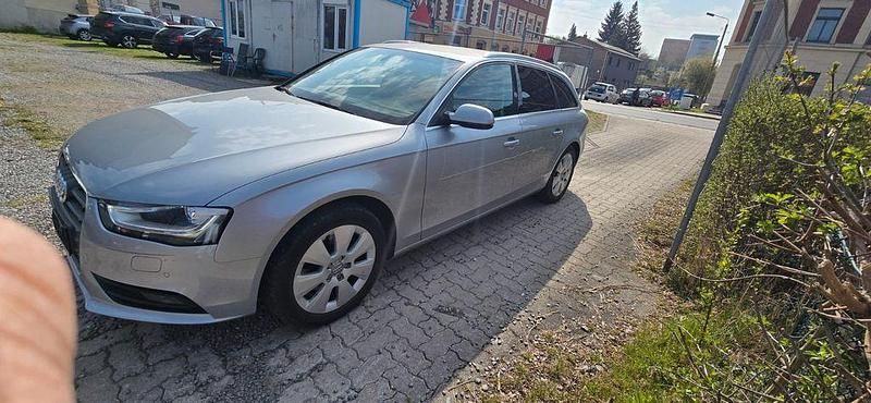 Gebraucht Audi A4 Ambiente 150 PS (110 kW) 2015 Silber Kombi