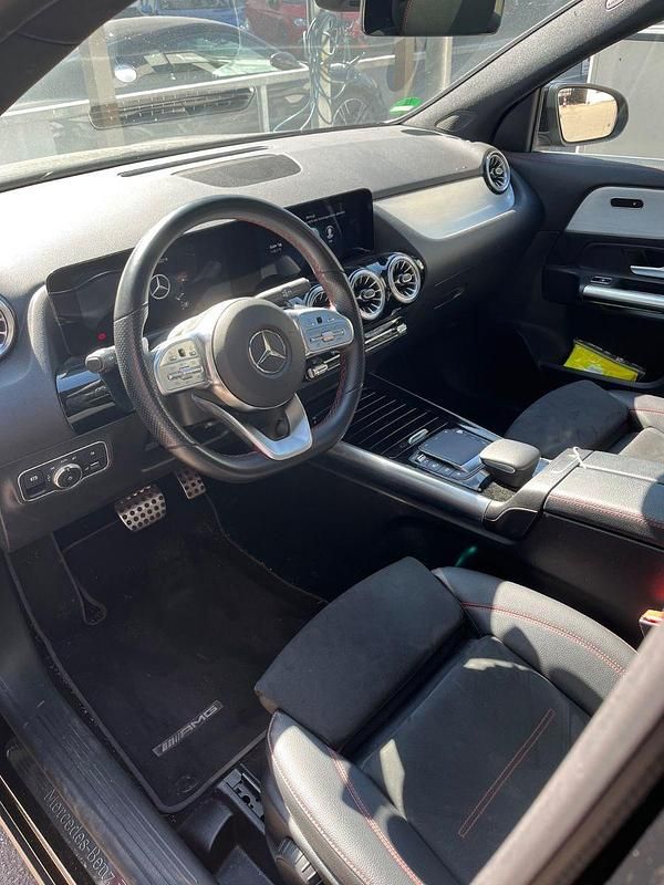 Gebraucht Mercedes 250 224 PS (164 kW) 2021 Schwarz SUV