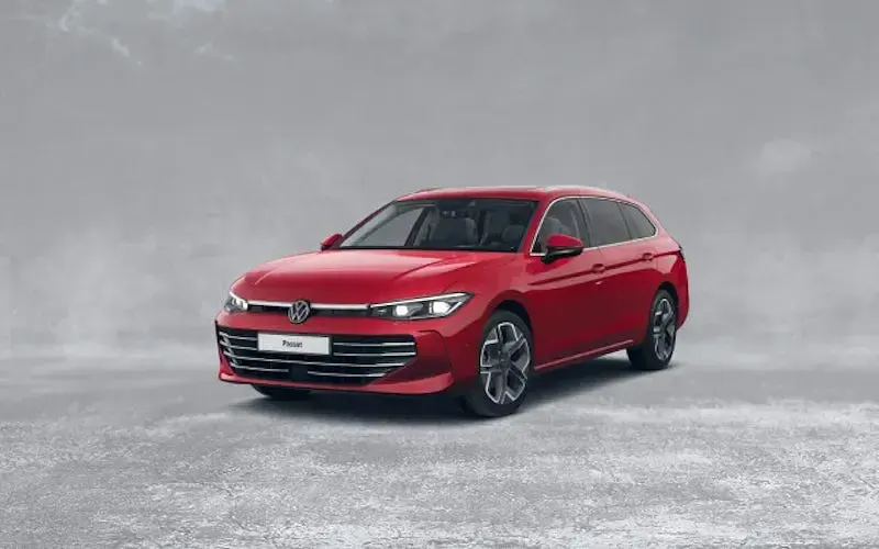 Używany VW Passat Elegance 150 KM (110 kW) 2024 Czerwony Kombi