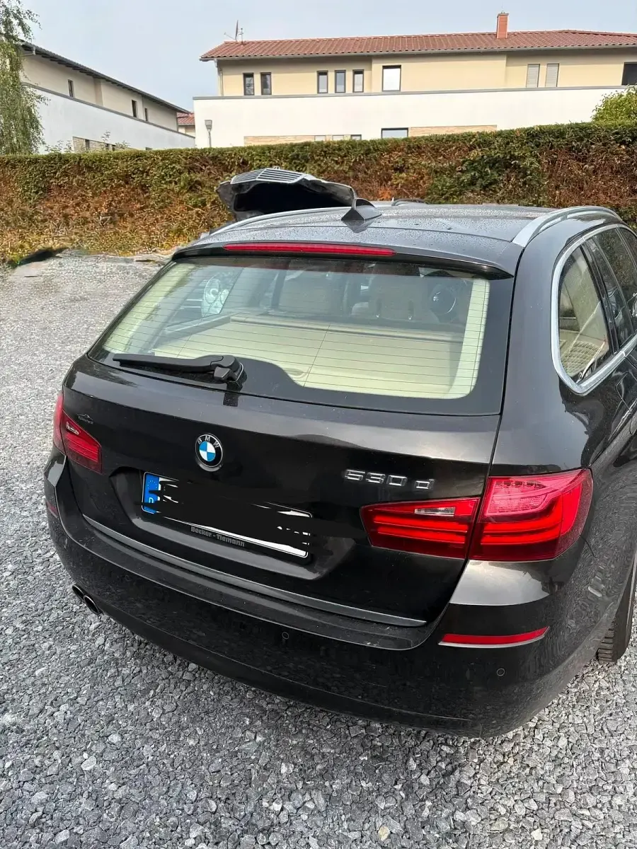 Gebraucht BMW 530 258 PS (189 kW) 2014 Braun Kombi