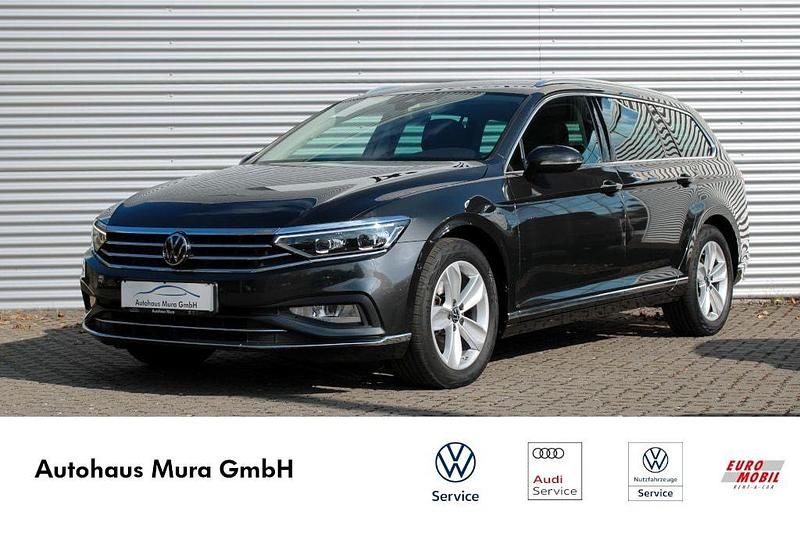 Grau Gebraucht 2023 VW Passat Elegance Kombi | 27.990 € (Teuer) - Bild 1/4