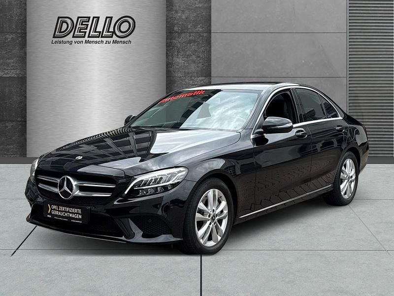 Obsidianschwarz metalliclack Gebraucht 2019 Mercedes C300 Avantgarde Limousine | 34.490 € (Fairer Preis) - Bild 1/4