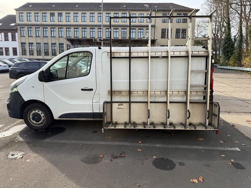 Weiß Gebraucht 2015 Opel Vivaro Van | 9.500 € (Fairer Preis) - Bild 1/4