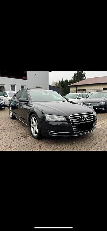 Schwarz Gebraucht 2012 Audi A8 Comfort Limousine | 18.250 € (Etwas zu teuer) - Bild 1/4