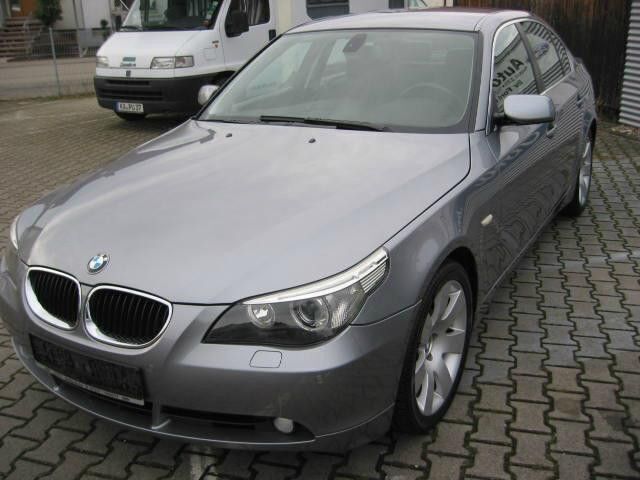 Grau Gebraucht 2004 BMW 525 Limousine | 6.999 € - Bild 1/4