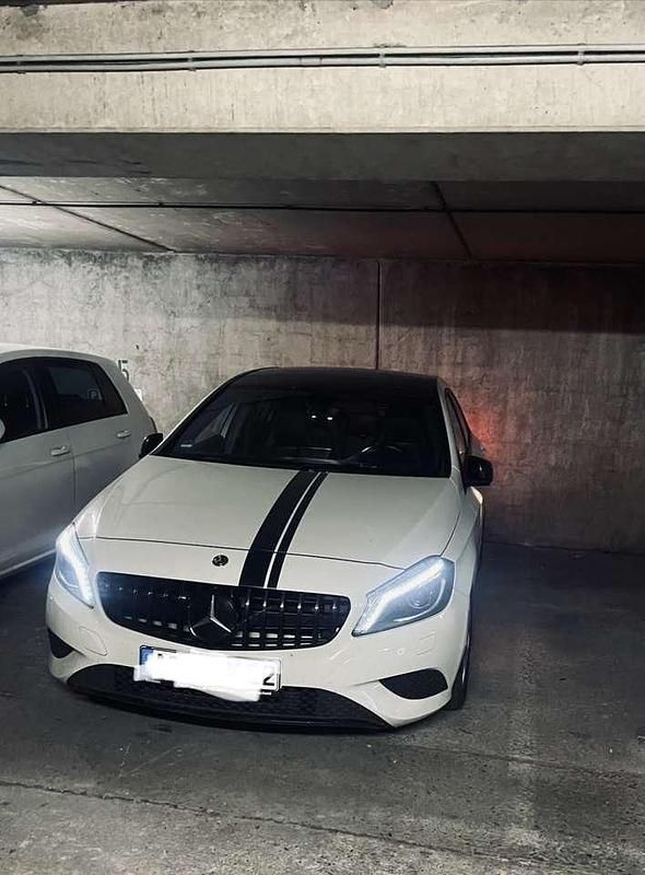 Gebraucht Mercedes A180 Sport 122 PS (89 kW) 2013 Weiß Kleinwagen