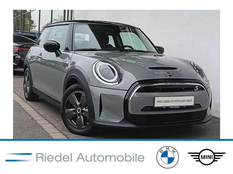 Moonwalk grey metallic Gebraucht 2021 Mini Cooper SE Essential Kleinwagen | 15.670 € (Fairer Preis) - Bild 1/3