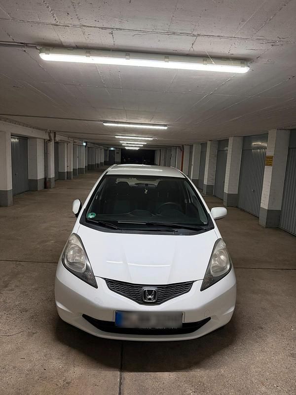 Gebraucht Honda Jazz 90 PS (66 kW) 2011 Weiß Kleinwagen