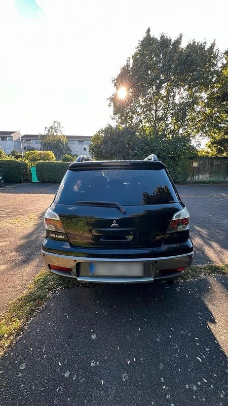 Gebraucht Mitsubishi Outlander 160 PS (117 kW) 2005 Schwarz SUV