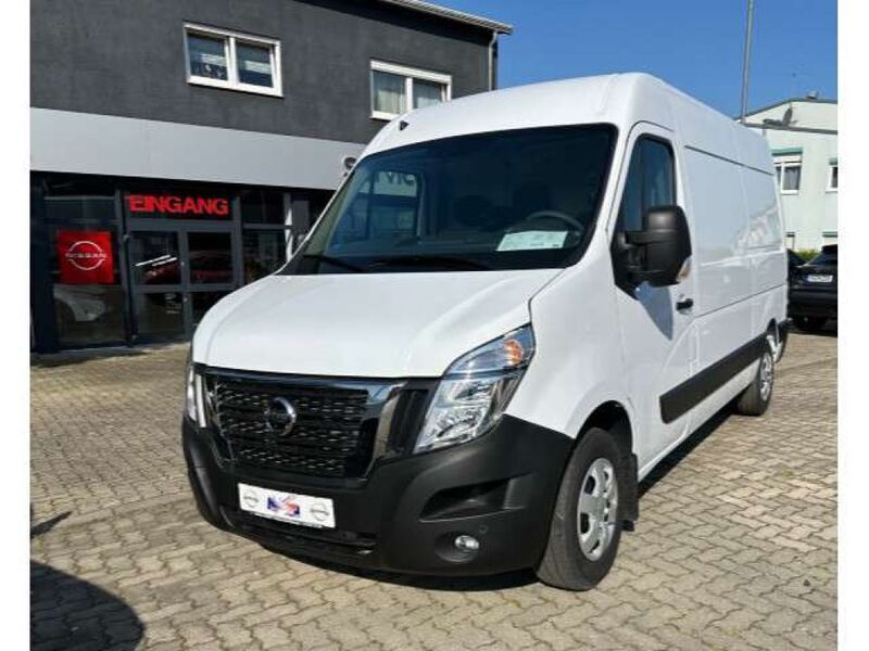 Gebraucht Nissan Interstar 150 PS (110 kW) 2023 Mineral white Van