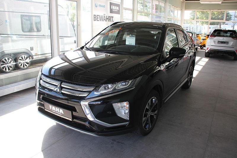 Panther schwarz Gebraucht 2020 Mitsubishi Eclipse Cross Top SUV | 21.990 € (Fairer Preis) - Bild 1/4