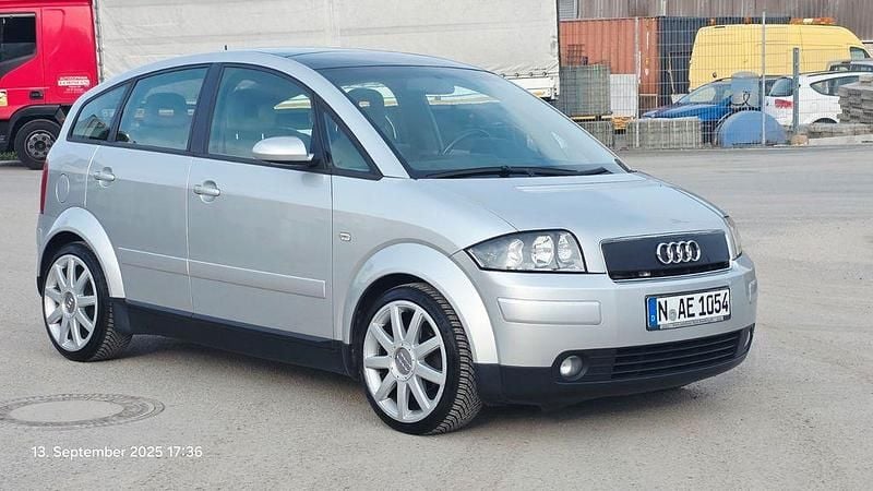 Silber Gebraucht 2002 Audi A2 Sport Kleinwagen | 7.900 € - Bild 1/4