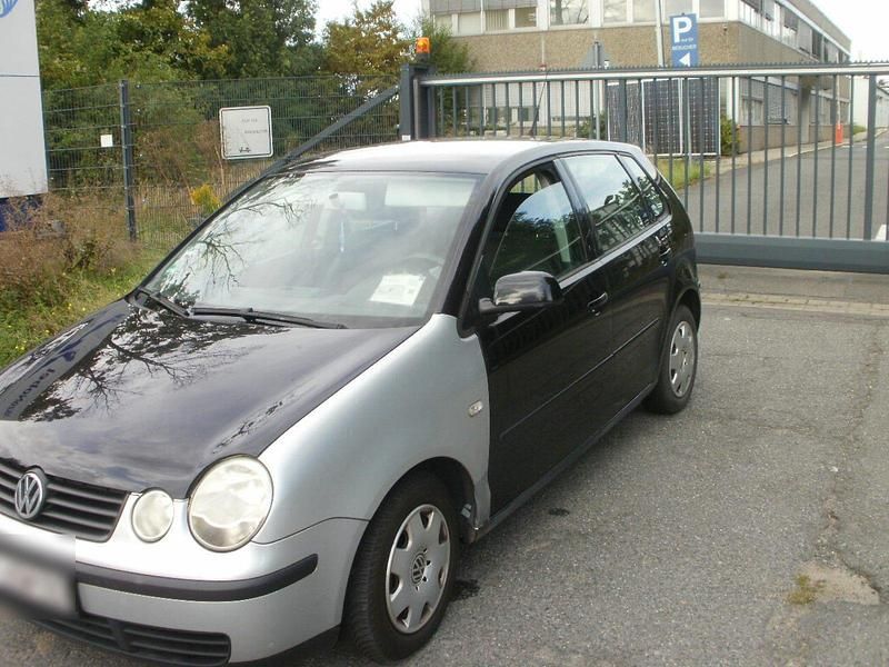 Schwarz Gebraucht 2003 VW Polo Kleinwagen | 450 € (Superpreis) - Bild 1/4