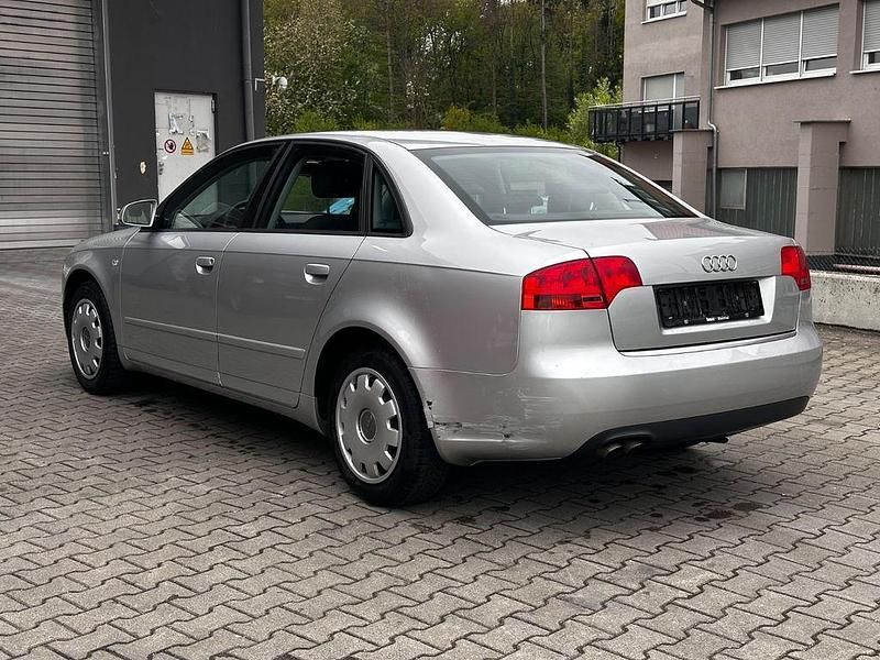 Gebraucht Audi A4 116 PS (85 kW) 2007 Silber Limousine
