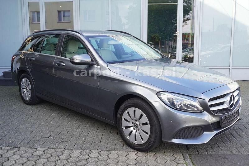 Gebraucht Mercedes C250 204 PS (150 kW) 2017 Grau Kombi