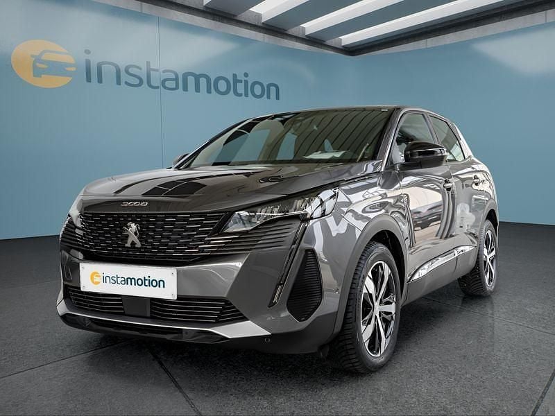 Grau Gebraucht 2023 Peugeot 3008 Van / Kleinbus | 25.699 € (Fairer Preis) - Bild 1/4