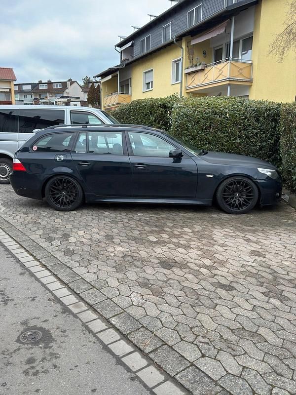 Gebraucht BMW 530 Shadowline 231 PS (169 kW) 2005 Schwarz Kombi
