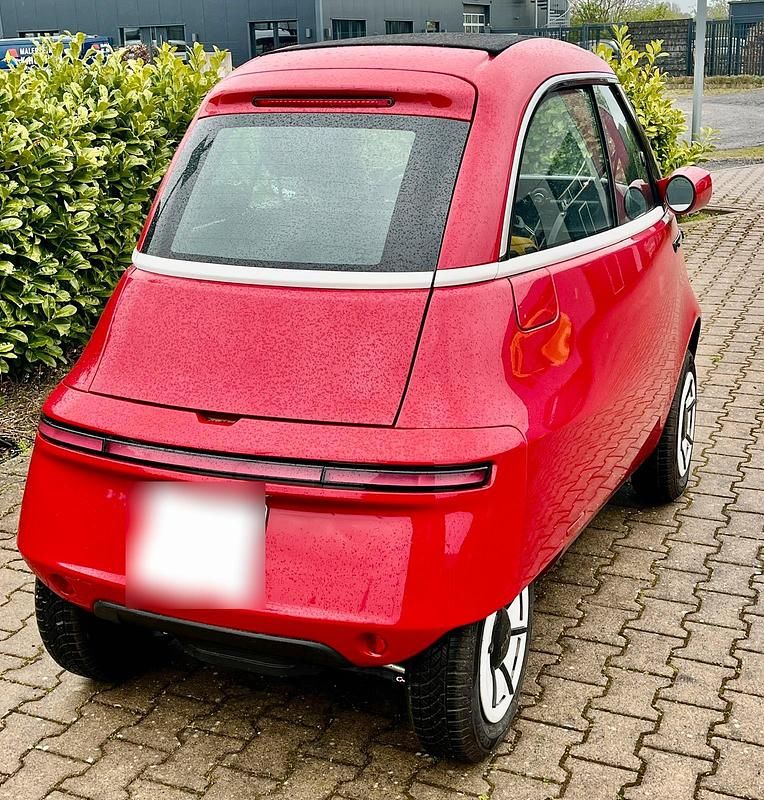 Gebraucht Micro Microlino 12 kW (17 PS) 2023 Rot Kleinwagen