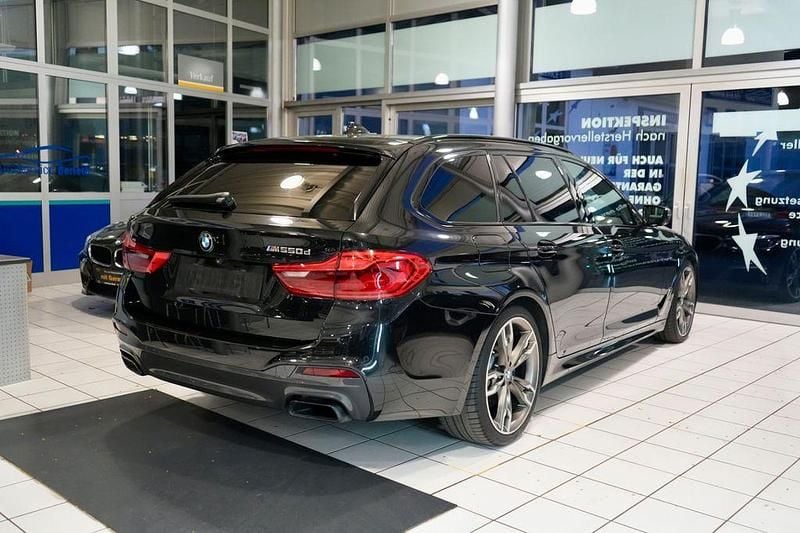 Gebraucht BMW M550 Performance 400 PS (294 kW) 2019 Schwarz Limousine