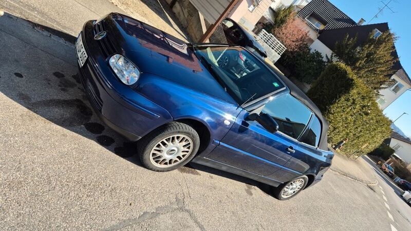 Blau Gebraucht 2002 VW Golf Cabriolet Conceptline Cabrio | 2.499 € (Superpreis) - Bild 1/3