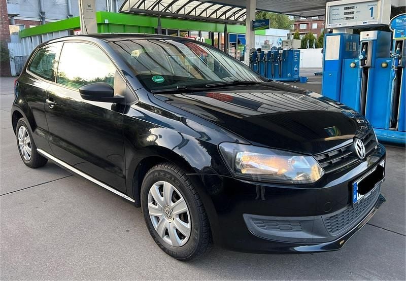 Schwarz Gebraucht 2011 VW Polo Limousine | 3.700 € (Guter Preis) - Bild 1/4
