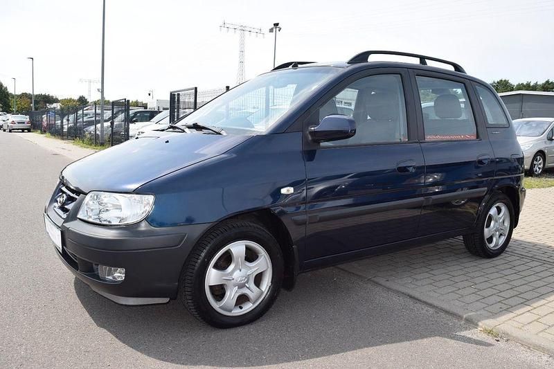Blau Gebraucht 2004 Hyundai Matrix Van / Kleinbus | 3.999 € (Teuer) - Bild 1/4