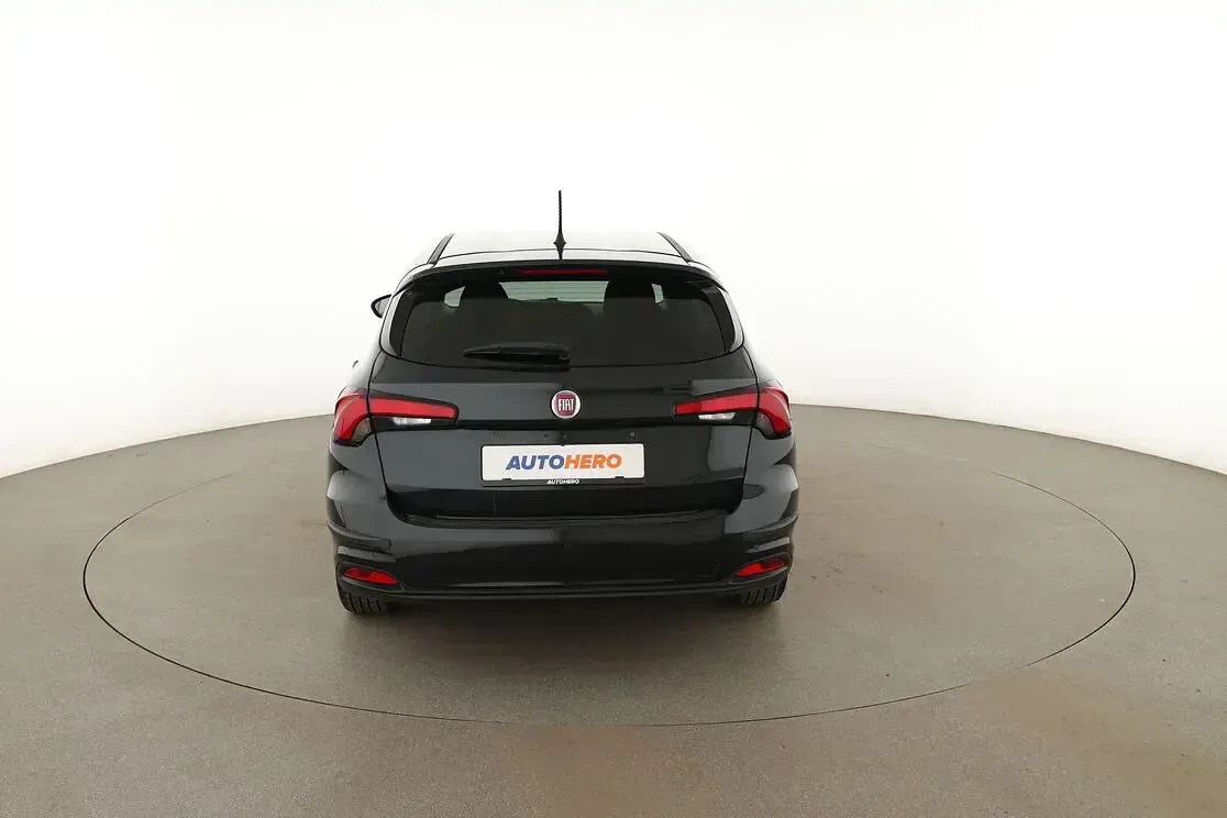 Second-hand Fiat Tipo Pop 95 CP (69 kW) 2019 Negru Break