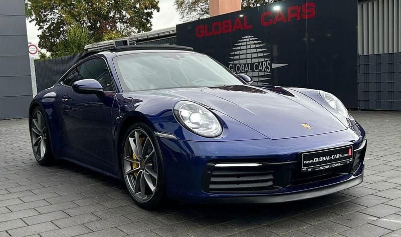 Enzianblau metallic Gebraucht 2019 Porsche 992 Chrono Coupé | 129.885 € - Bild 1/4