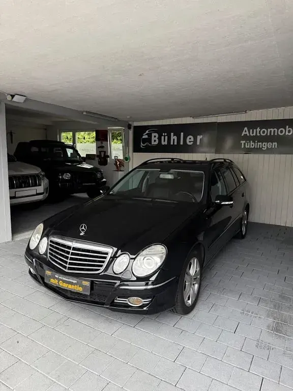 Gebraucht Mercedes E320 224 PS (164 kW) 2008 Schwarz Kombi