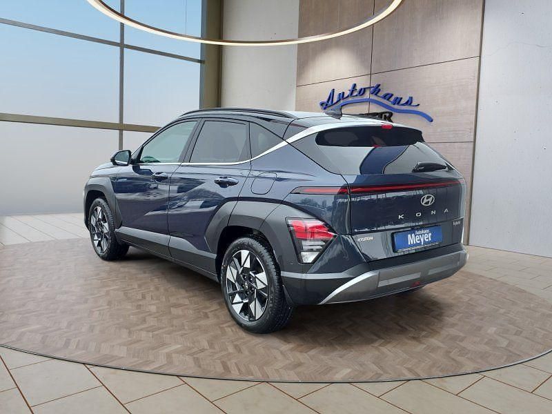 Gebraucht Hyundai Kona Prime 139 PS (102 kW) 2024 Denim blue / schwarz SUV