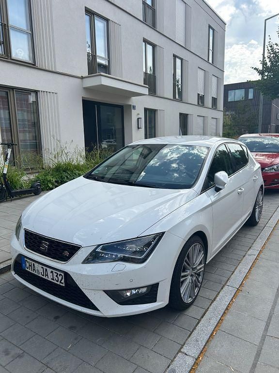 Gebraucht Seat Leon FR 125 PS (91 kW) 2016 Weiß Limousine
