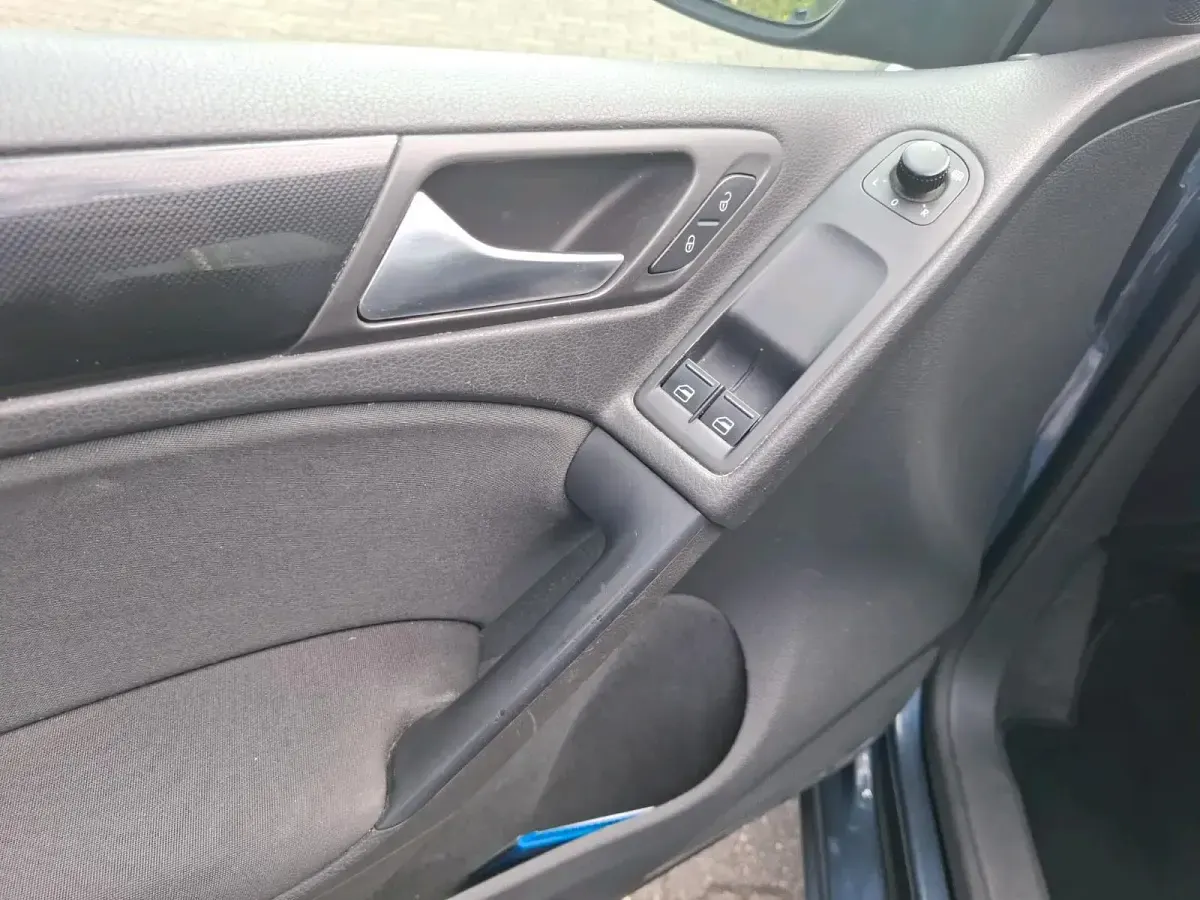 Gebraucht VW Golf 122 PS (89 kW) 2010 Grau Coupé