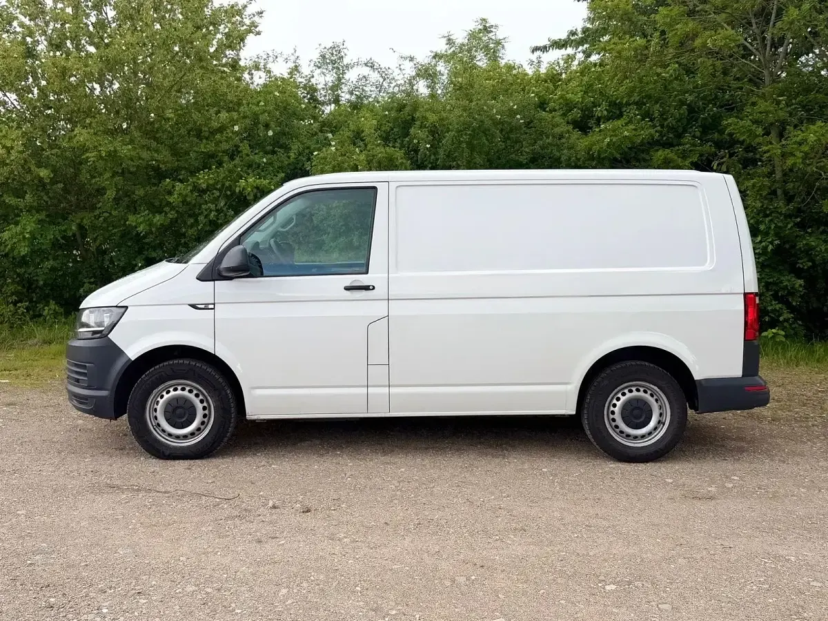 Używany VW Transporter 102 KM (75 kW) 2018 Biały Van
