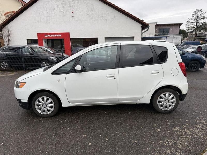 Gebraucht Mitsubishi Colt Edition 95 PS (69 kW) 2010 Weiß Kleinwagen