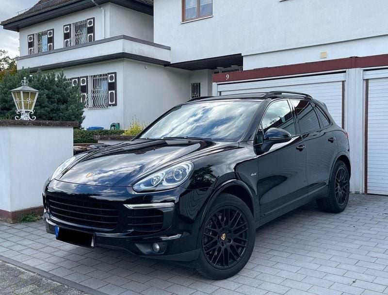 Schwarz Gebraucht 2016 Porsche Cayenne Platinum Edition SUV | 29.500 € (Superpreis) - Bild 1/4