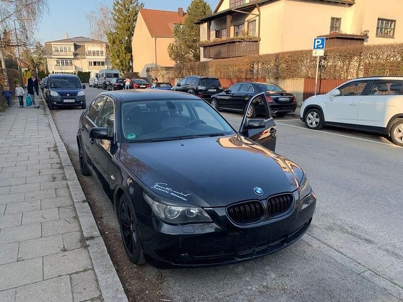 Usata BMW 525 177 CV (130 kW) 2006 Nero Berlina