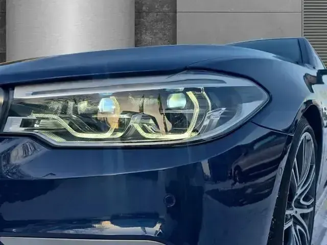 Gebraucht BMW M550 Performance 462 PS (339 kW) 2017 Blau Limousine