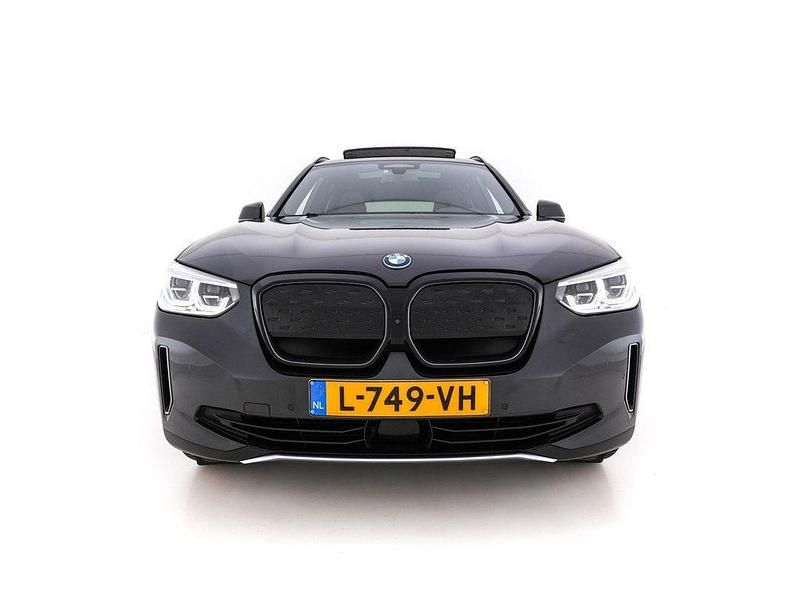 Gebraucht BMW iX3 Executive 210 kW (286 PS) 2021 Grau SUV