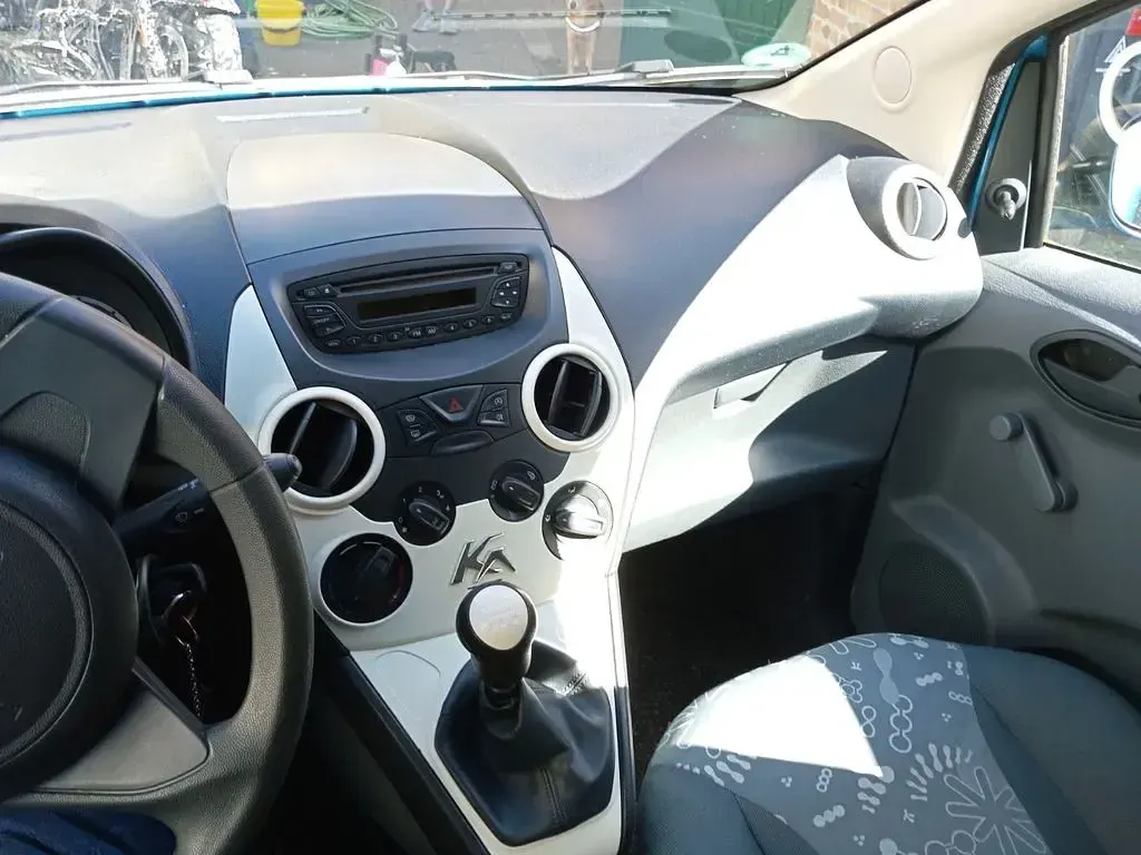 Gebraucht Ford Ka Ambiente 69 PS (50 kW) 2012 Blau Kleinwagen