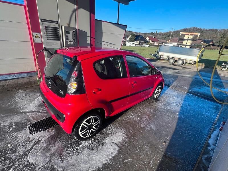 Gebraucht Citroën C1 Exclusive 68 PS (50 kW) 2008 Rot Kleinwagen