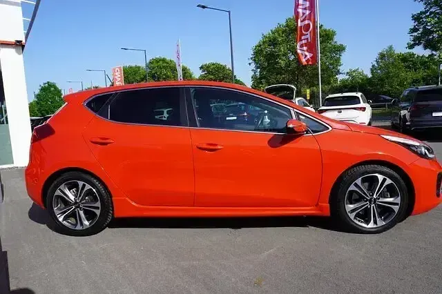 Gebraucht Kia Ceed GT-Line 120 PS (88 kW) 2016 Rot Kleinwagen