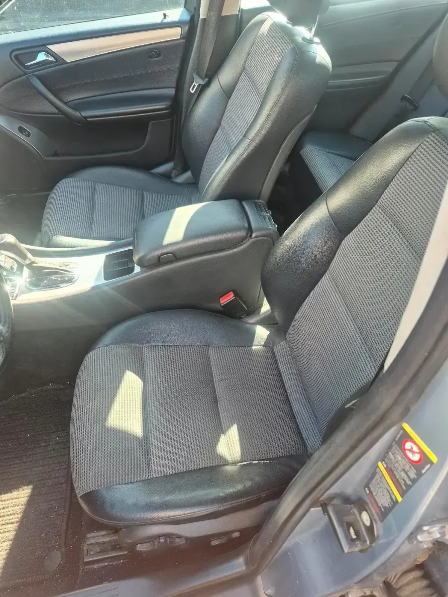 Gebraucht Mercedes C280 231 PS (169 kW) 2005 Grau Kombi