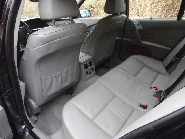 Gebraucht BMW 525 241 PS (177 kW) 2006 Schwarz Kombi