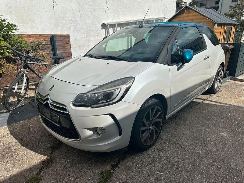 Weiß Gebraucht 2016 Citroën DS3 Cabriolet Cabrio | 3.980 € - Bild 1/4