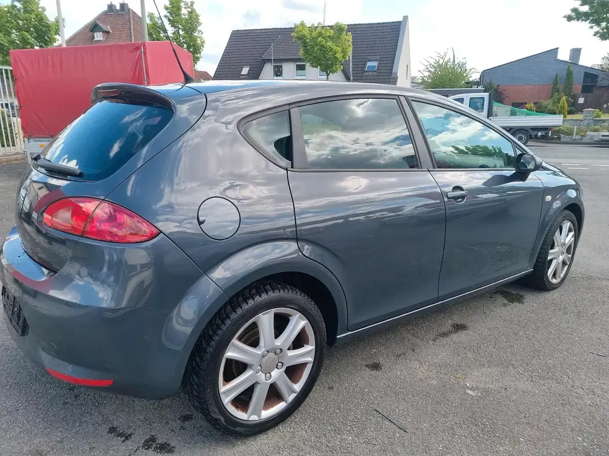 Gebraucht Seat Leon 105 PS (77 kW) 2007 Kleinwagen