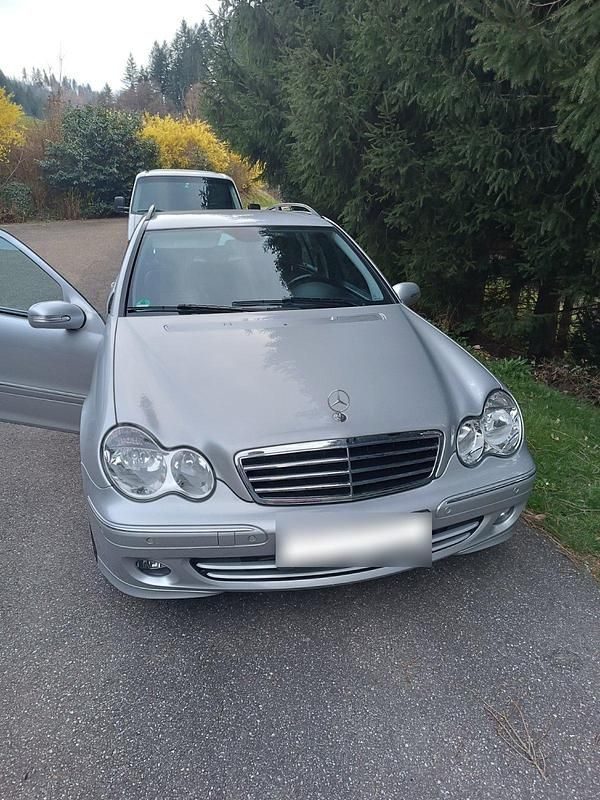 Gebraucht Mercedes C200 170 PS (125 kW) 2007 Silber Kombi