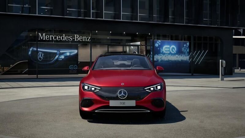 Rot Gebraucht 2023 Mercedes EQE350 Electric Art Limousine | 49.740 € (Fairer Preis) - Bild 1/4